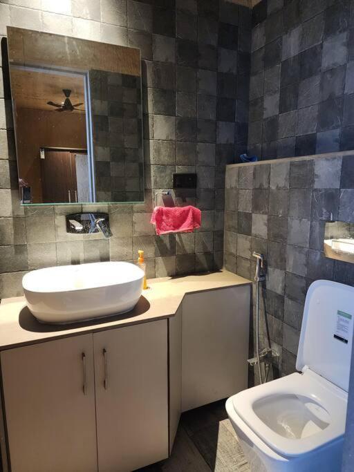 Revanta Studio Flat Kolhapur Esterno foto