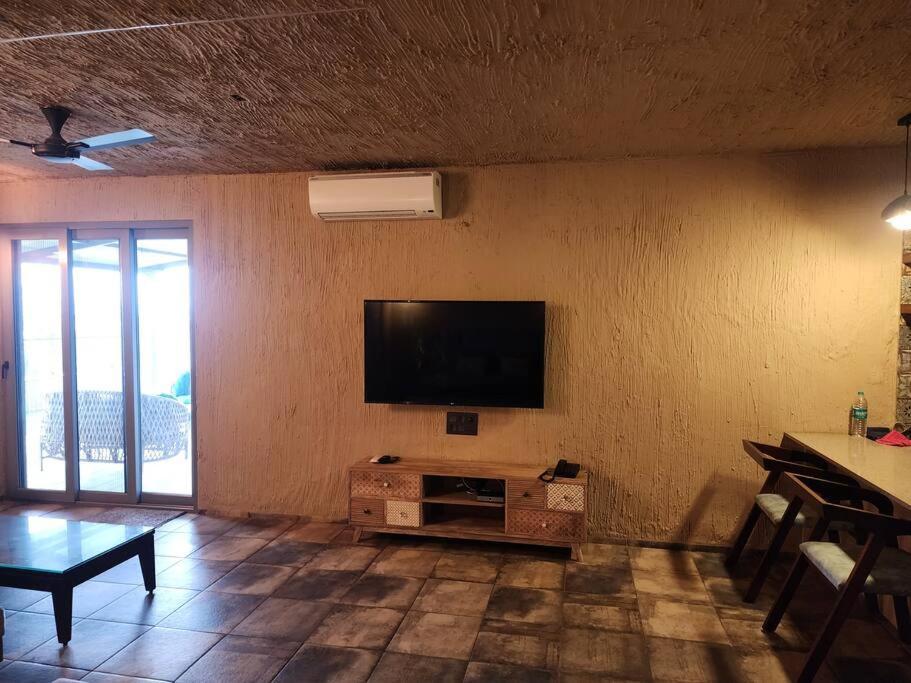 Revanta Studio Flat Kolhapur Esterno foto