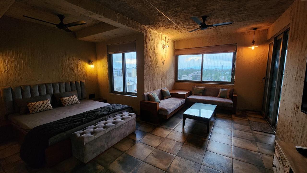 Revanta Studio Flat Kolhapur Esterno foto